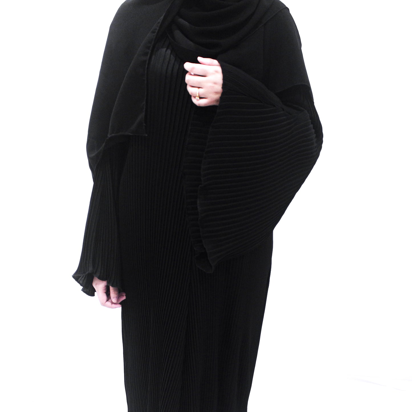 Hafsah Black Pleated Abayah