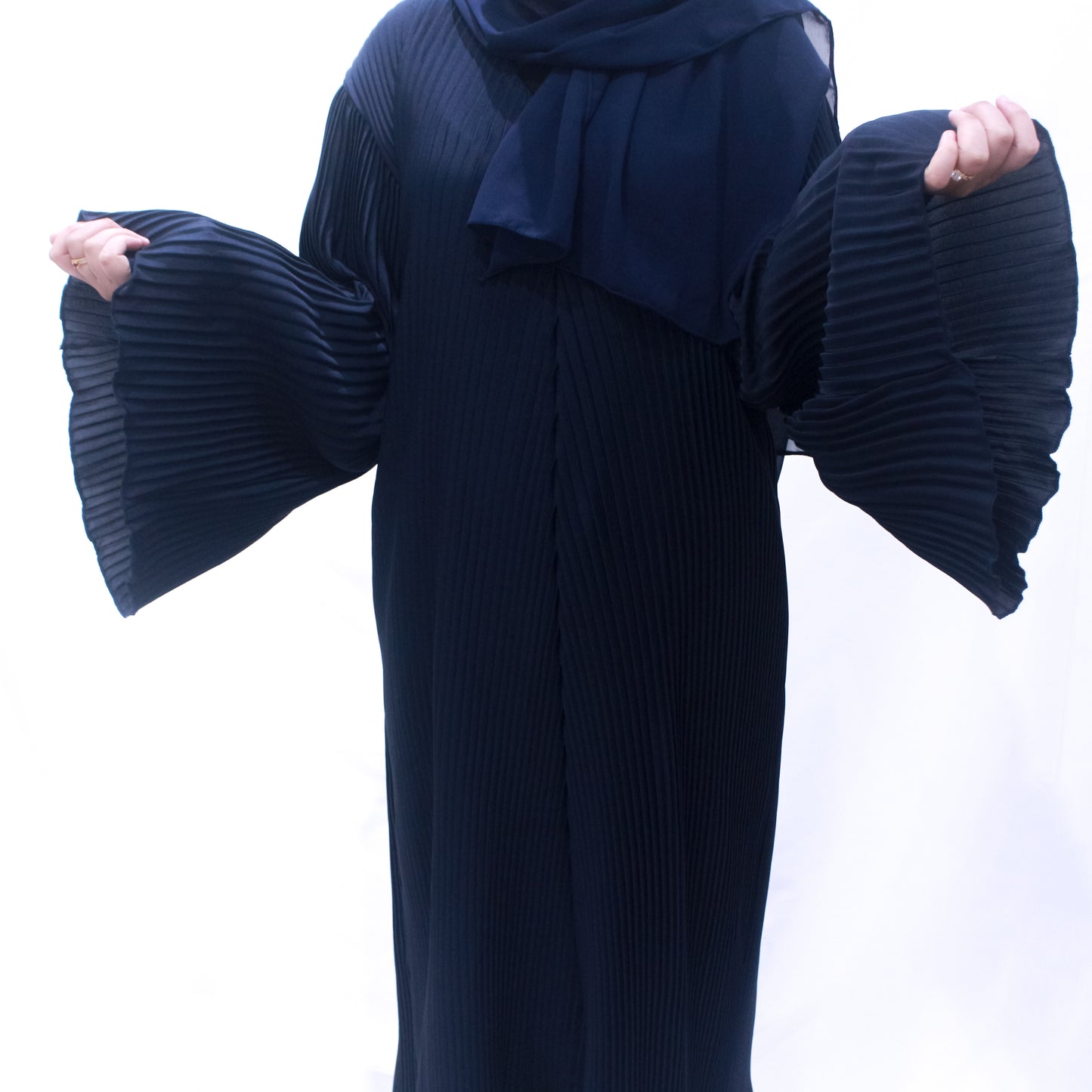 Hafsah Navy Pleated Abayah